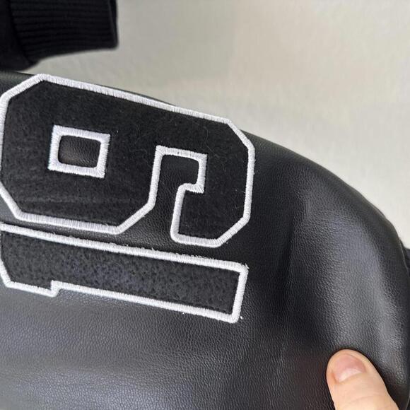 NWT UNISEX BOY London Black and White Varsity Cropped Jacket Size Large - Picture 3 of 7